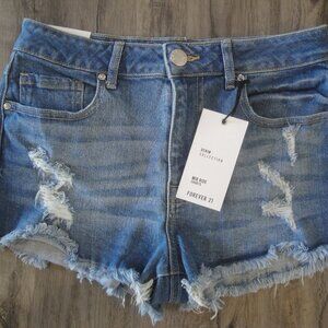 Forever 21 Mid Rise distressed denim short Girls size 28-- New with tags